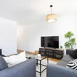 Home2book Relaxing Getaway With Terrace & Pool *