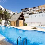Home2book Relaxing Getaway With Terrace & Pool Apartment